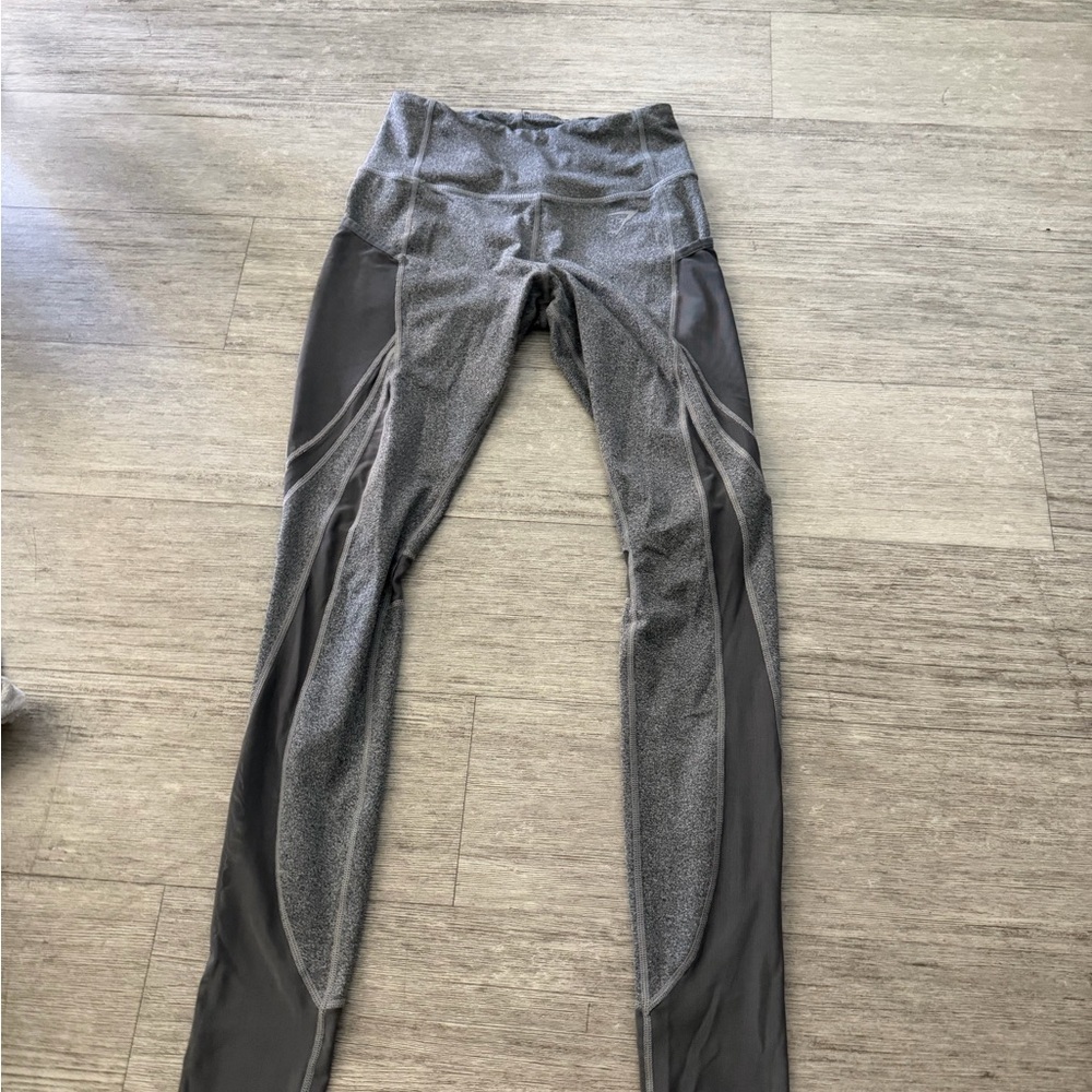 Gymshark Women's Gray mesh Leggings - Picture 3 of 7